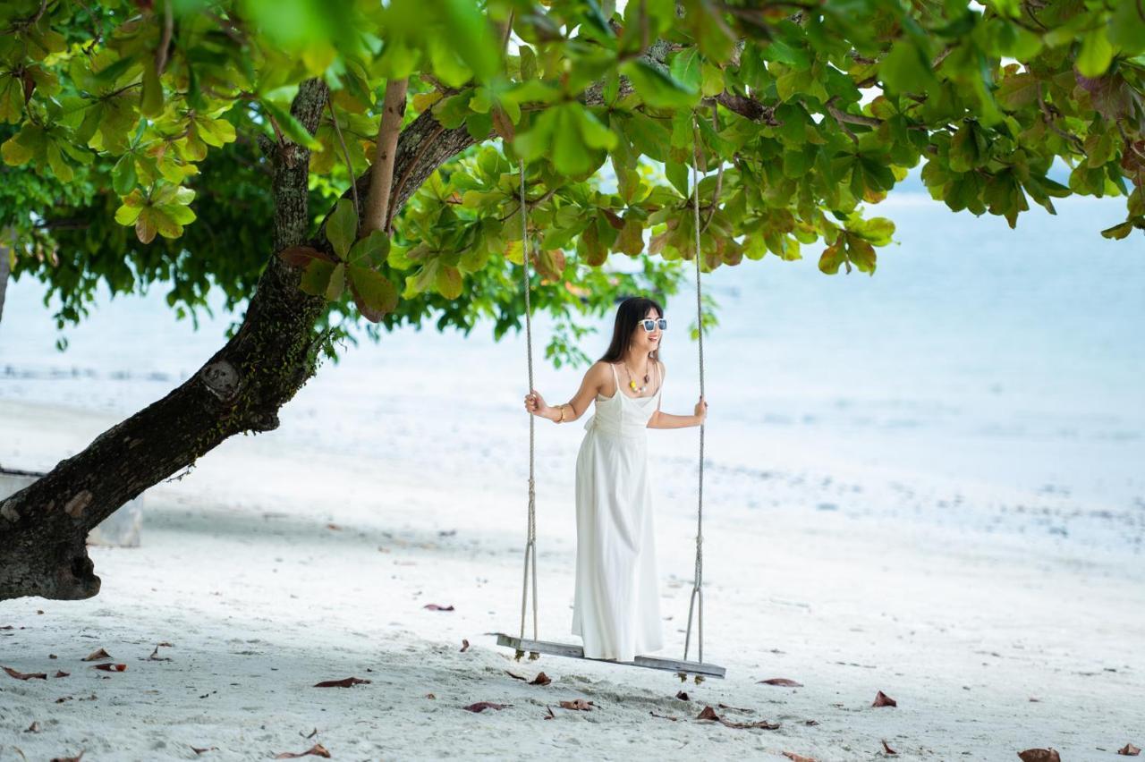 Pawapi Beach Resort Ko Mook Bagian luar foto